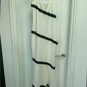 Elegant Black and White Maxi Dress